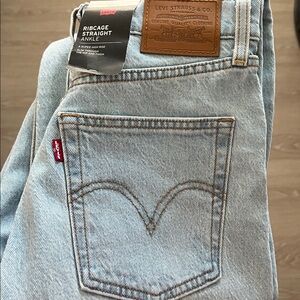 Levi's Ribcage Straight Ankle NWT